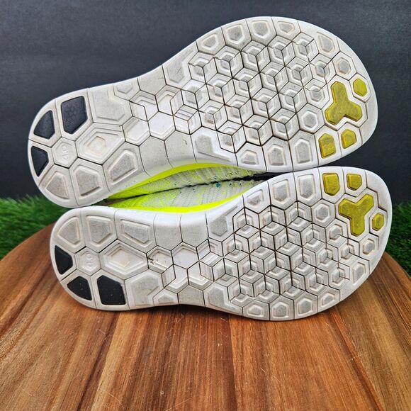 Nike Free 4.0 Flyknit Women's Size 6 Volt Yellow White Running Shoes 631050-103 - Picture 10 of 11